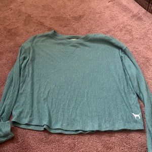 PINK sweater, hasn’t been worn in a while good condition
